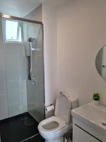 Una Residence By Maya - Bathroom
