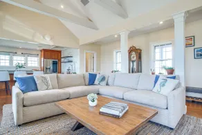 Stunning Ocean View! Beachfront Nantucket Retreat - Innvendig