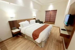 The Emerald Park - Room