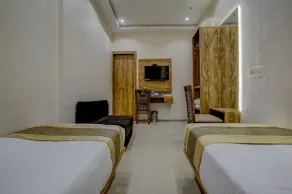 Hotel Skylink Hospitality Mahalaxmi - Room