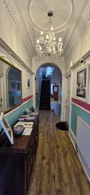 LilyRose Hotel - Entrée intérieure