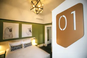 Nightcap at Exeter Hotel - Chambre