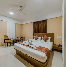Hotel Grand Heritage Badami - Room