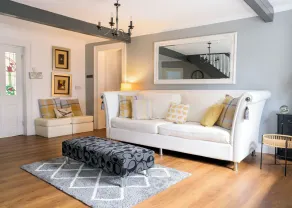 Willow House Bed & Breakfast and Orchard Studios Self Catering - Hall