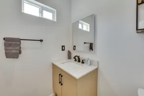 Dog-friendly Duarte Vacation Rental w/ Smart TV! - Innvendig
