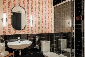 BYPILLOW Amari - Bathroom