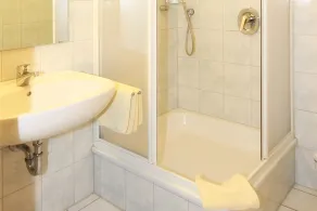 Hotel Trasen - Baño
