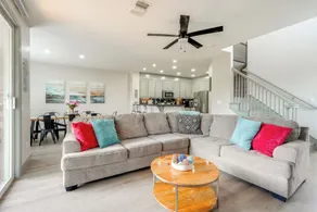 Waterfront Lake Tulloch Townhome Steps From Marina - Innvendig