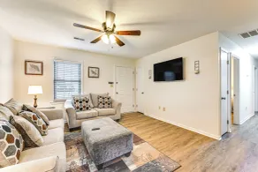 Deck & Fenced Yard: Family Home in Winterville - Innenbereich