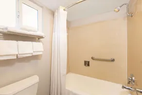 Days Inn by Wyndham Ukiah - Salle de bain