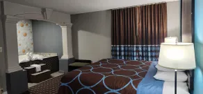 Super 8 by Wyndham Belleville St. Louis Area - Chambre