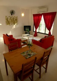 Red Door Apartments - Servicio de comidas en la habitación