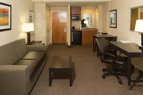 Holiday Inn Express Hotel & Suites Jacksonville Airport by IHG - Chambre