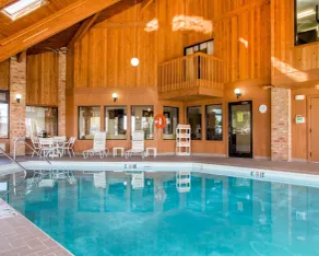 Quality Inn & Suites Kimberly - Appleton East - Piscine