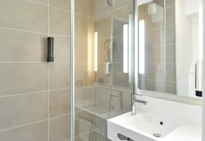 B&B HOTEL Paris Clichy-sous-Bois 3 étoiles - Salle de bain