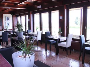 Hôtel Restaurant N 4 - Restaurant