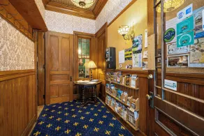 Rockwell Falls Inn and Wine Bar - Rezeption