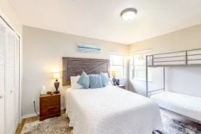 620 S Easy St - Zimmer