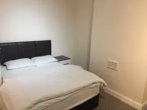 Room in Guest Room - Spacious Room in Leicester - Room