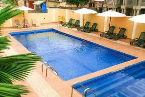 HILLS HAVEN HOTEL - Pool