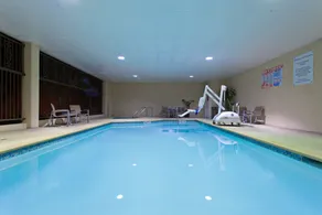 Holiday Inn Express Hotel & Suites Hermosa Beach by IHG - Piscine