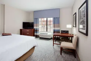 Hampton Inn & Suites Chapel Hill-Carrboro/Downtown - Zimmer