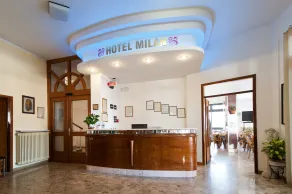 Hotel Milan - Recepción