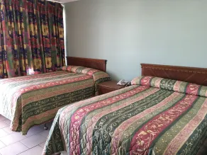 Skylark Resort Motel - Chambre