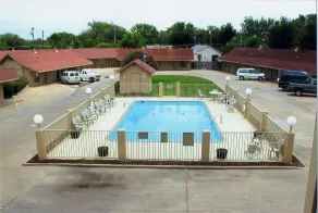 Will Rogers Inn - Pool