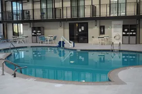 Holiday Inn Harrisburg I-81 Hershey Area by IHG - Piscine
