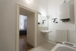 Heart of Vienna Luxury Residence - Bathroom