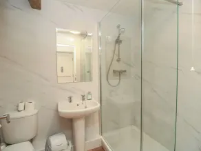 Byre Cottage 3 - Badezimmer