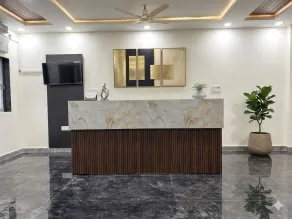 Hotel Vrindavan Paradise & Resort - Saguão