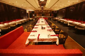 Pride Plaza Hotel, Aerocity New Delhi - Restaurante