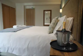 The Rising Sun - Room