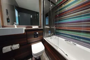 Village Hotel Leeds North - Bathroom