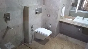 Rosewood International Hotel - Bad