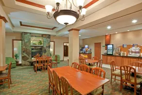 Triple Play Resort Hotel & Suites - Restaurant