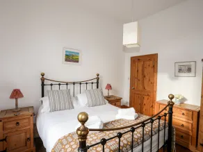 East Point Lynas Lighthouse Keeper's Cottage - Zimmer