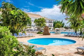San Raphael Country Hotel - Pool