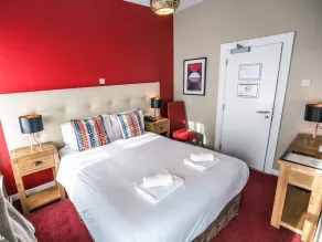 Mc Kevitts Village Hotel - Room