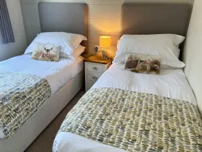 Hollicarrs - Woodland Lodge - Zimmer
