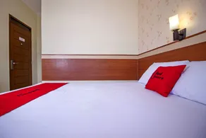 RedDoorz Plus @ Wastu Kencana - Værelse