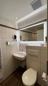 Hotel Stadtkrug - Bathroom