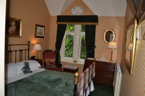 Rylstone Manor - Rum
