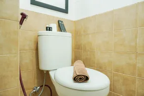Comfort 2BR Green Pramuka City Apartment near Shopping Center - Bathroom