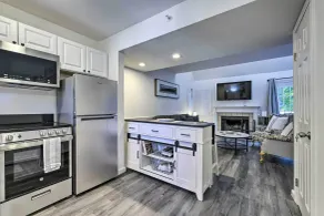 Norwich 'The Villas': Near Mohegan Sun Casino - Interior