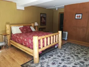 The Woods Inn - Room