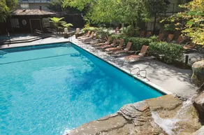 DoubleTree by Hilton Torrance - South Bay - Piscine