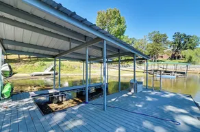 Lakefront Gilbertville Haven w/ Private Boat Dock! - Interiør